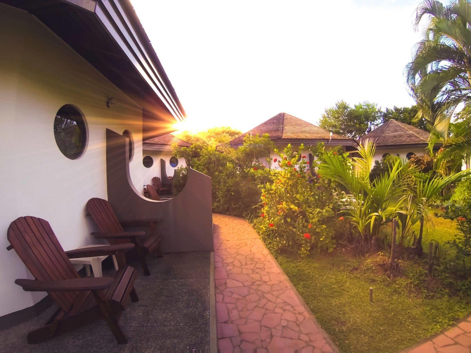 Kariwak Village Holistic Haven 크라운 포인트 외부 사진